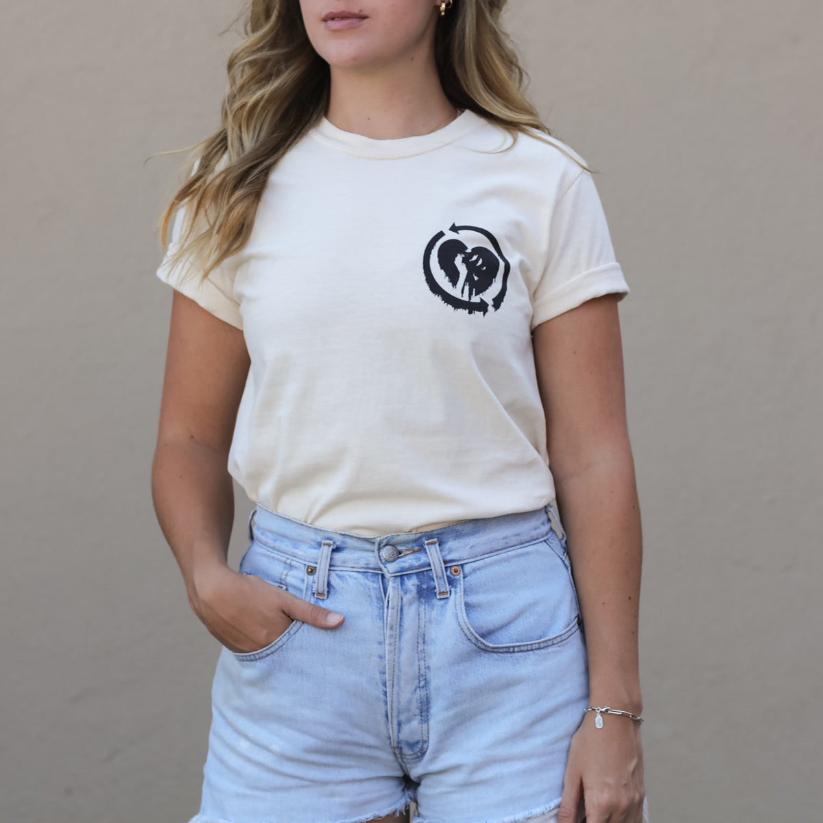 Drip Logo Tshirt (Ivory)