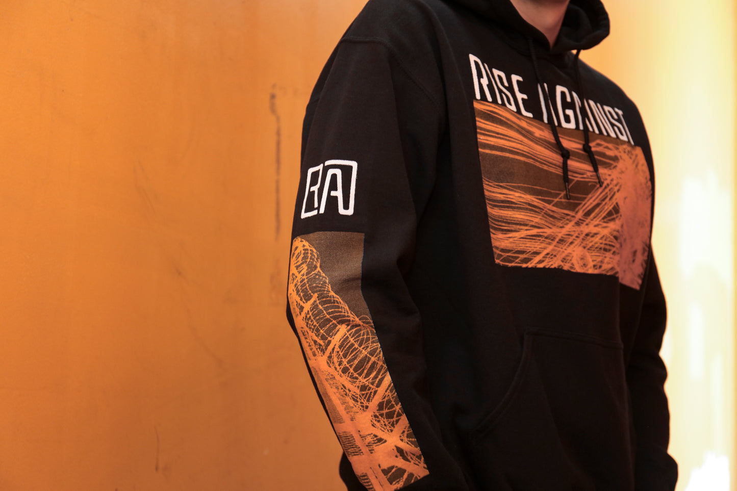 Wire Pullover Hoodie (Black)
