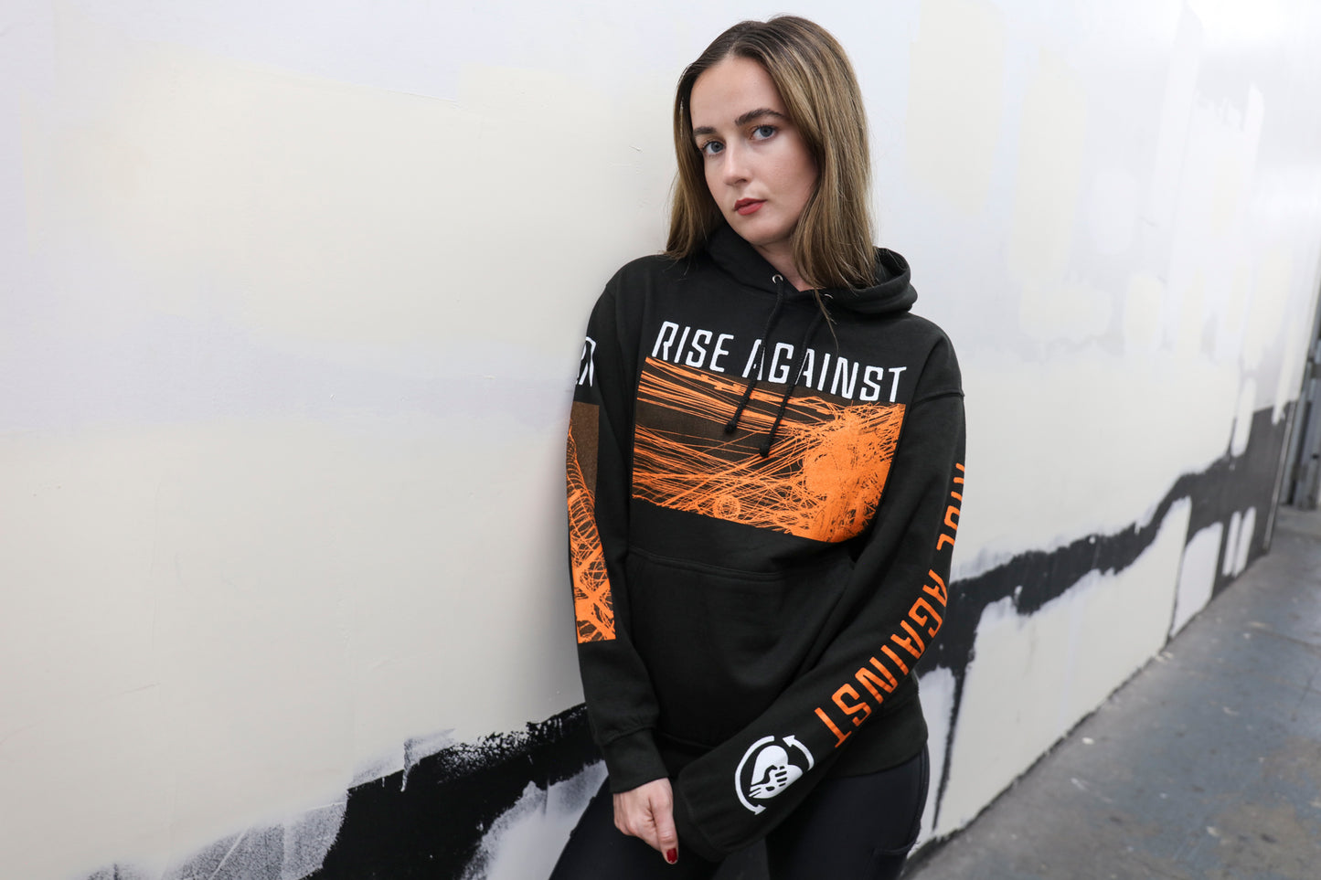 Wire Pullover Hoodie (Black)